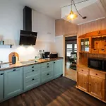 Haus Dina Casa de Férias *