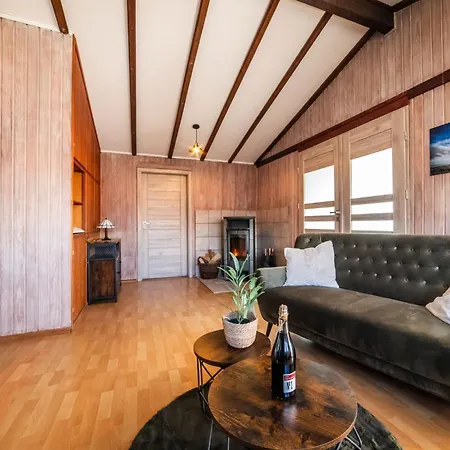 Prázdninový dům Haus Dina *